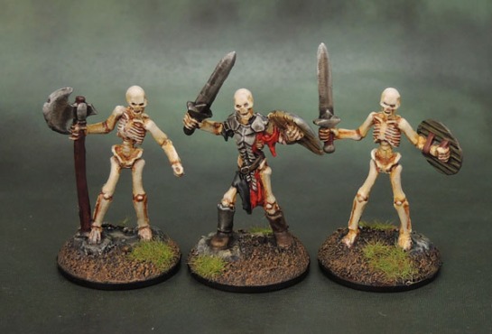 Reaper Bones 77240 Skeleton Guardian Sword, 77242 Skeleton Warrior Sword, 77243 Skeleton Warrior Axeman