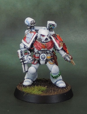 Citadel Space Marine Minotaurs Apothecary 40k2e Oldhammer