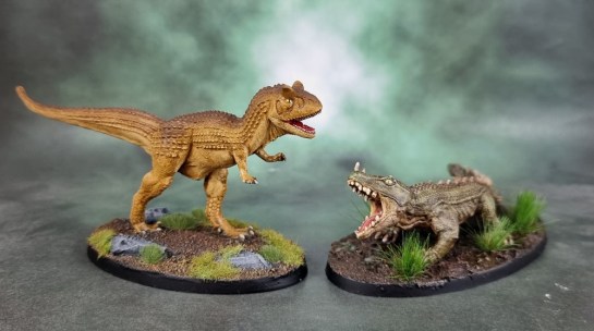 Reaper Bones Black 44080: Carnotaurus, 44068: Hornslasher