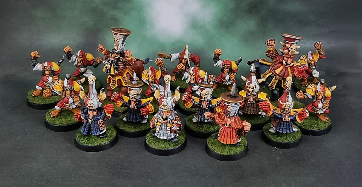 Games Workshop Blood Bowl Pitch & Dugout – Chaos Dwarf Team – Warhammer Age Of Sigmar – UK Made