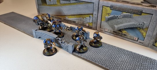 25/35mm Terrain Unboxing Review: Wartorn Village Ruined Bridge (Gale Force Nine BB593), Celestial Lions Space Marines Warhammer 40,000 40k