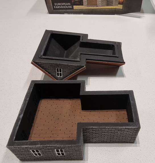 Team Yankee Battlefield in a Box - European Farm (BB204)