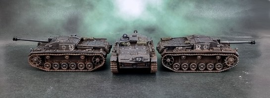Battlefront 15mm "Grey" Stug III AusF. F Platoon - Early-to-Mid-War German for Flames of War, Battlegroup, What a Tanker, 1:100, 1/100